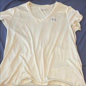 Under Armour Cream Relaxed Short Sleeve Tee